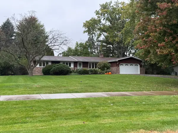 1634 Indian Hill Drive, Roselle, IL 60172