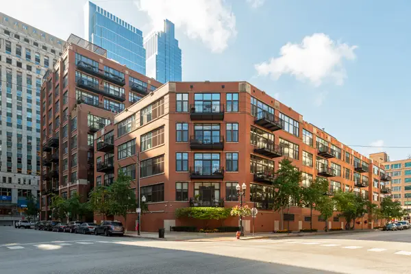 333 W Hubbard Street #801, Chicago, IL 60654