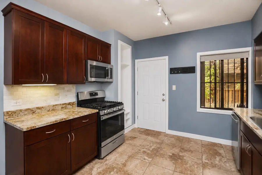 810 W Lakeside Place #107, Chicago, IL 60640 - #3