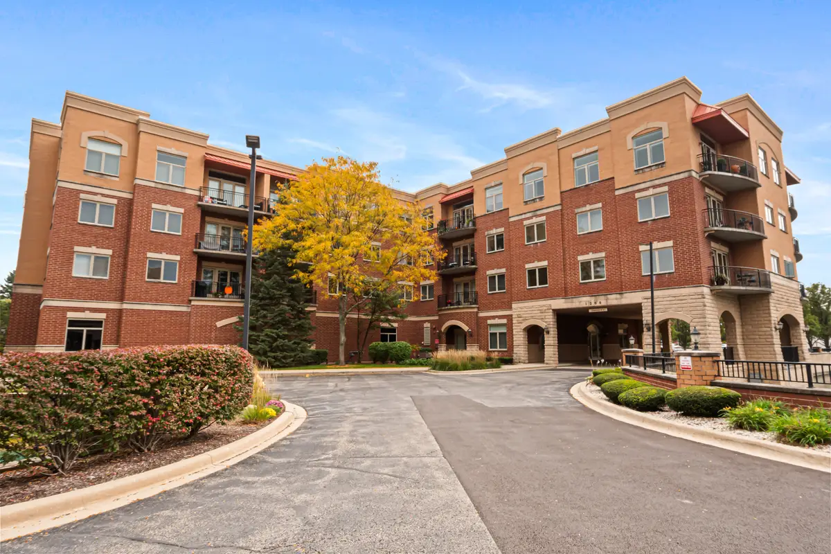 1200 N Foxdale Drive #110, Addison, IL 60101 - #1