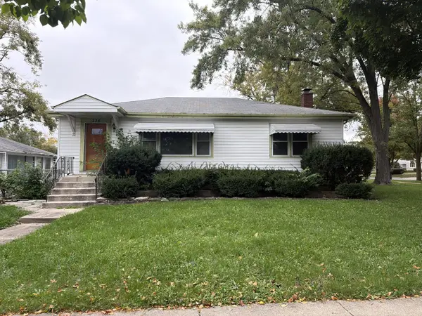 234 E Goebel Avenue, Lombard, IL 60148
