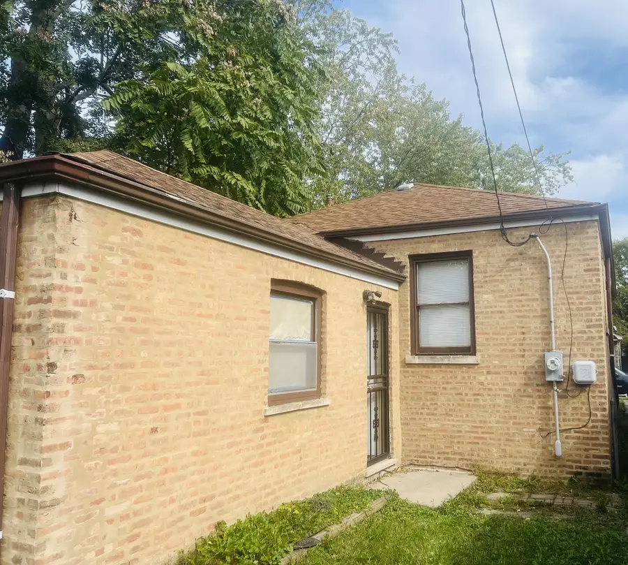 14230 S Wallace Avenue, Riverdale, IL 60827 - #2