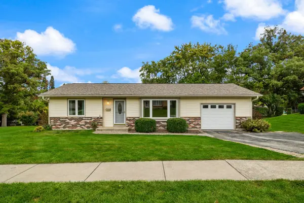 911 Melrose Court, McHenry, IL 60050