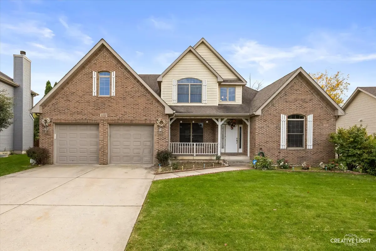 1222 Bristol Drive W, Sycamore, IL 60178 - #1