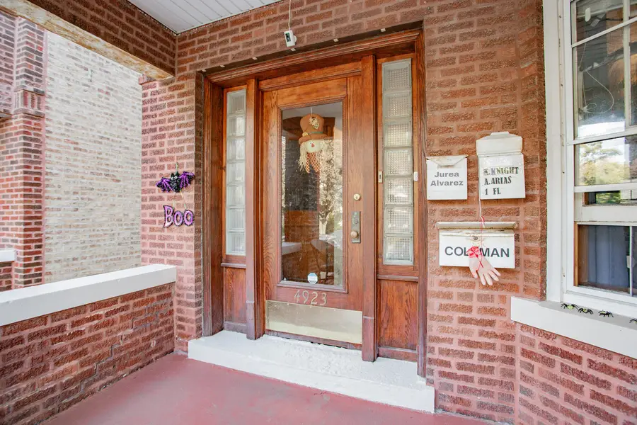4923 W Cullom Avenue, Chicago, IL 60641 - #2
