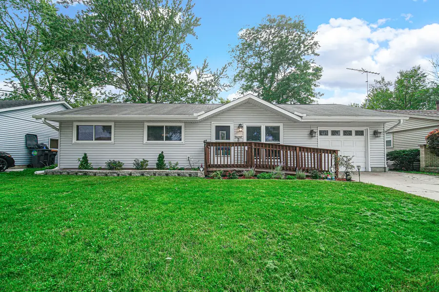 741 Surrey Drive, Streamwood, IL 60107 - #2
