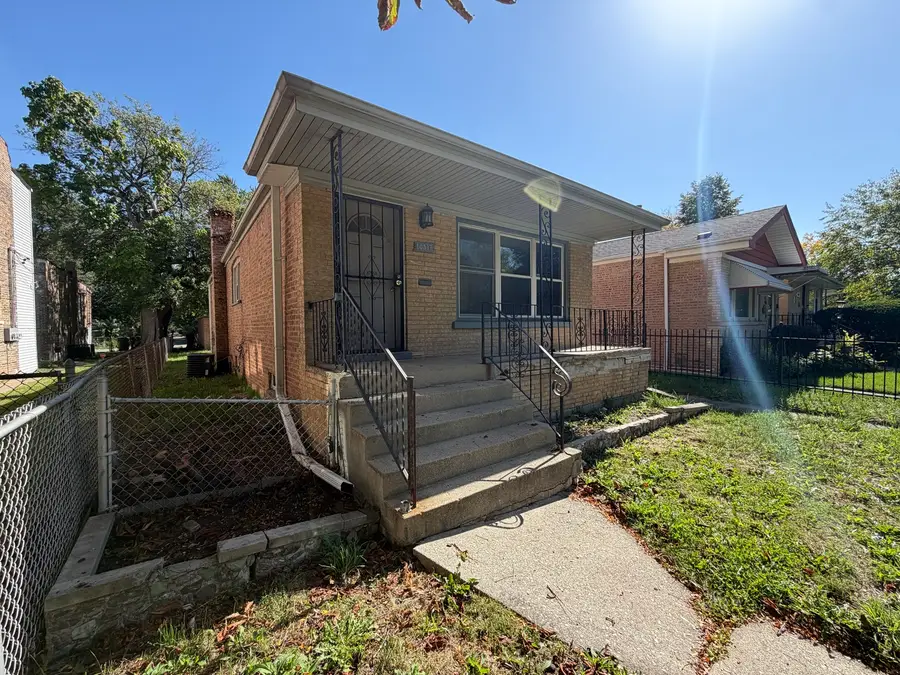 10517 S Cottage Grove Avenue, Chicago, IL 60628 - #3