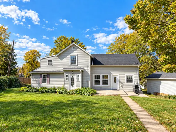 34W442 Lincoln Street, St. Charles, IL 60174