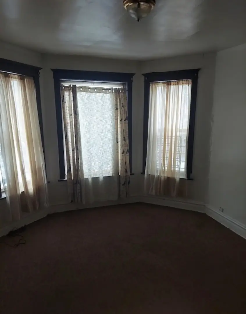 6221 S Campbell Avenue, Chicago, IL 60629 - #2