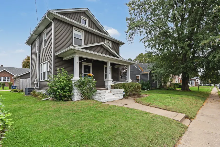 1554 W High Street, Davenport, IA 52804 - #2