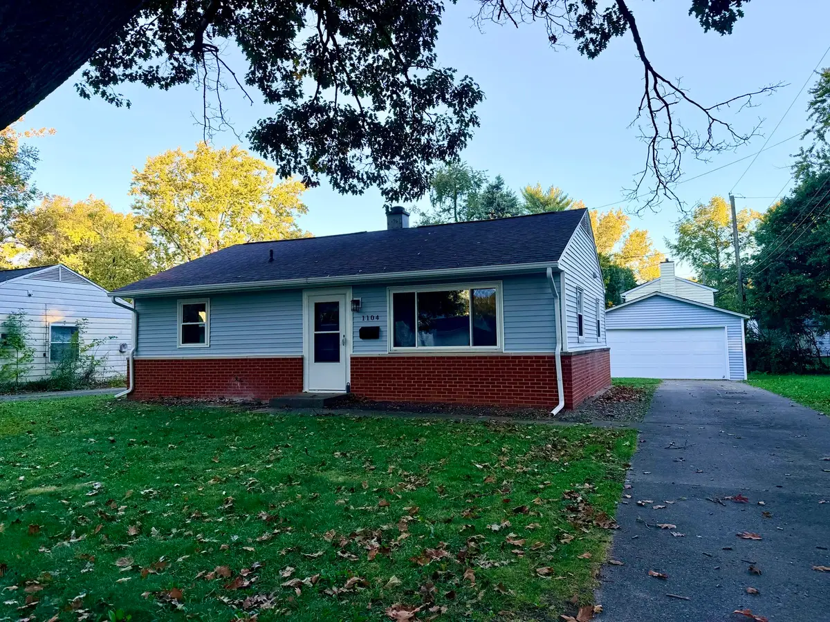 1104 E Delaware Avenue, Urbana, IL 61801 - #1