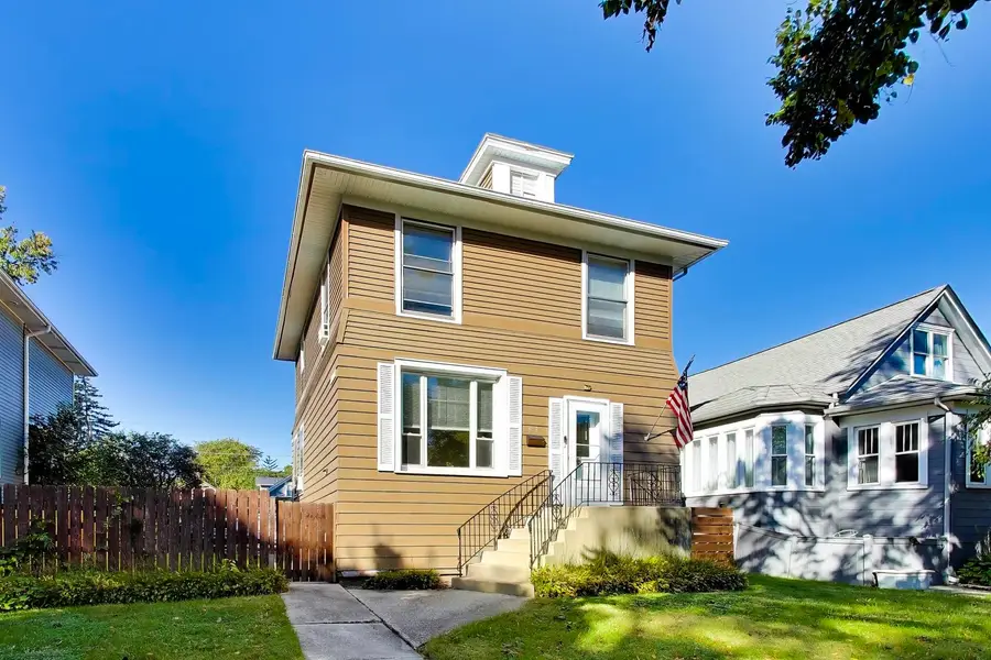 813 N Cuyler Avenue, Oak Park, IL 60302 - #3