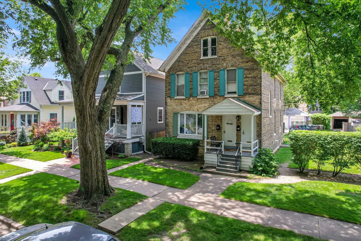 2018 Pratt Court, Evanston, IL 60201 - #1