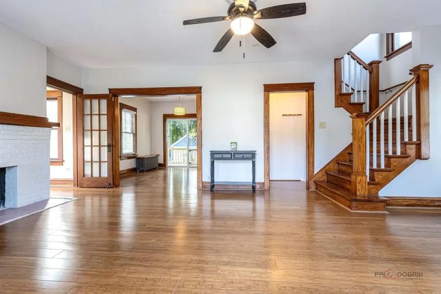 519 Laurel Street, Elgin, IL 60120 - #3