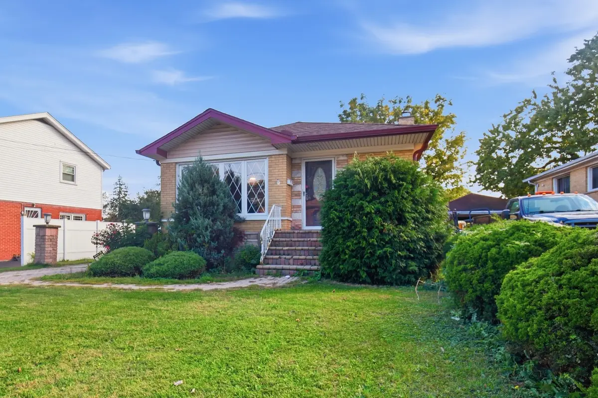 5825 W Maple Avenue, Berkeley, IL 60163 - #1