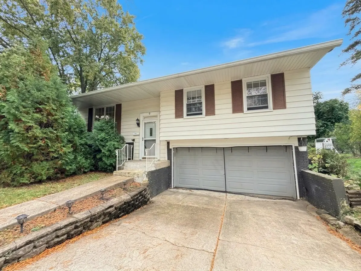 9 Greenwood Court S, Buffalo Grove, IL 60089 - #1
