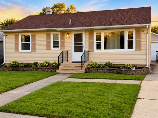 123 James Street, Montgomery, IL 60538