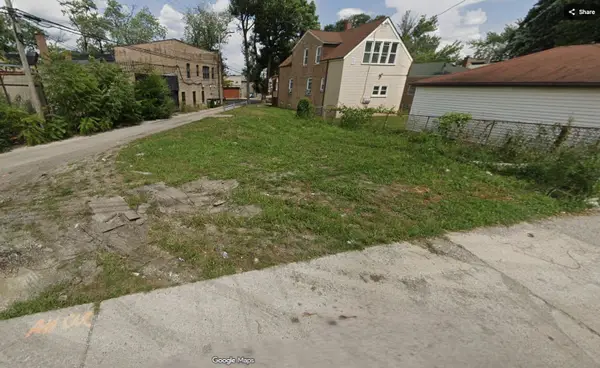 8712 S Winchester Avenue, Chicago, IL 60620