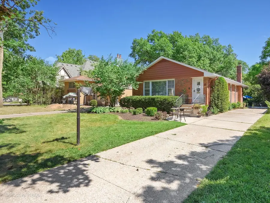 17 N Quincy Street, Hinsdale, IL 60521 - #2
