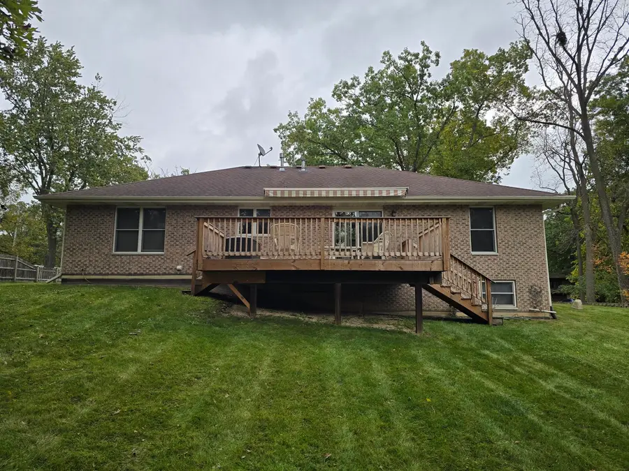 330 Kirkwood Avenue, Winthrop Harbor, IL 60096 - #3