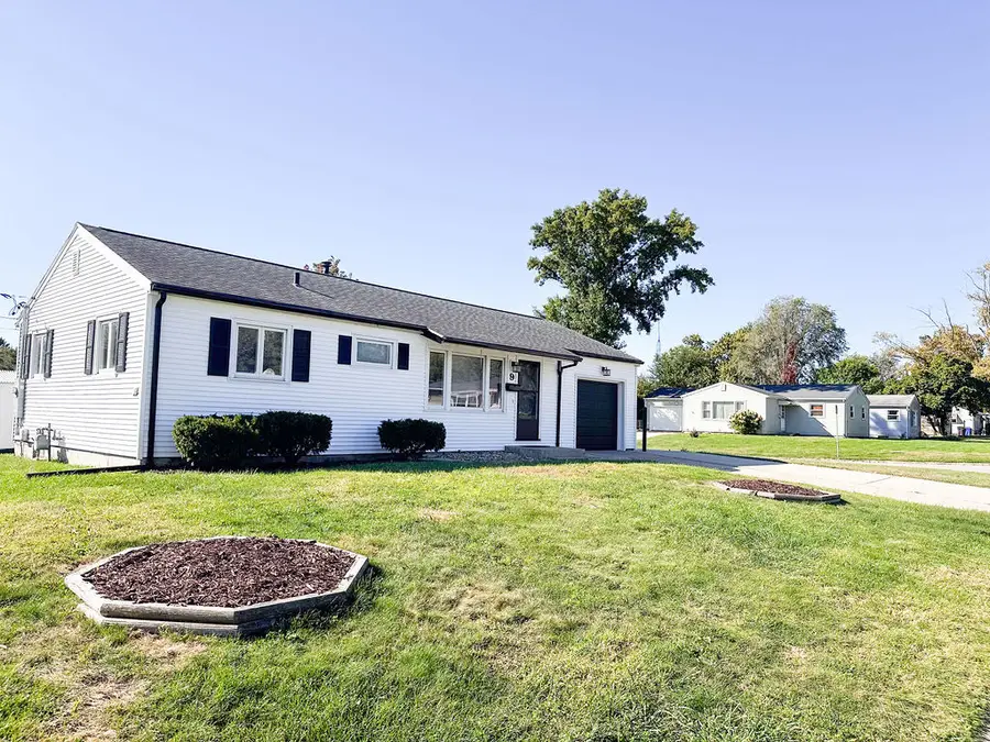 9 Glenview Drive, Decatur, IL 62521 - #2