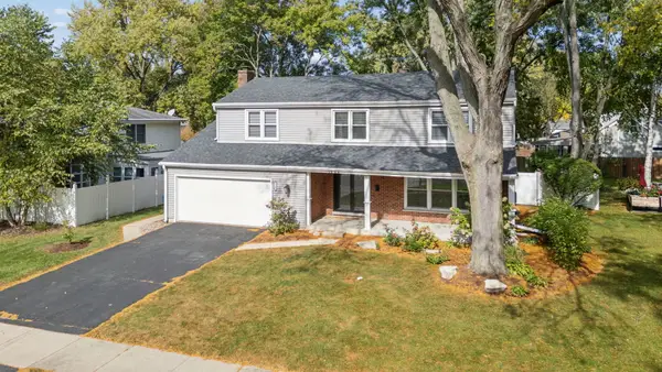 1249 Stonegate Road, Naperville, IL 60540