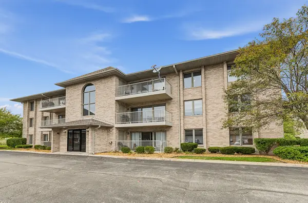 1053 Ashley Court S #2A, Lockport, IL 60441