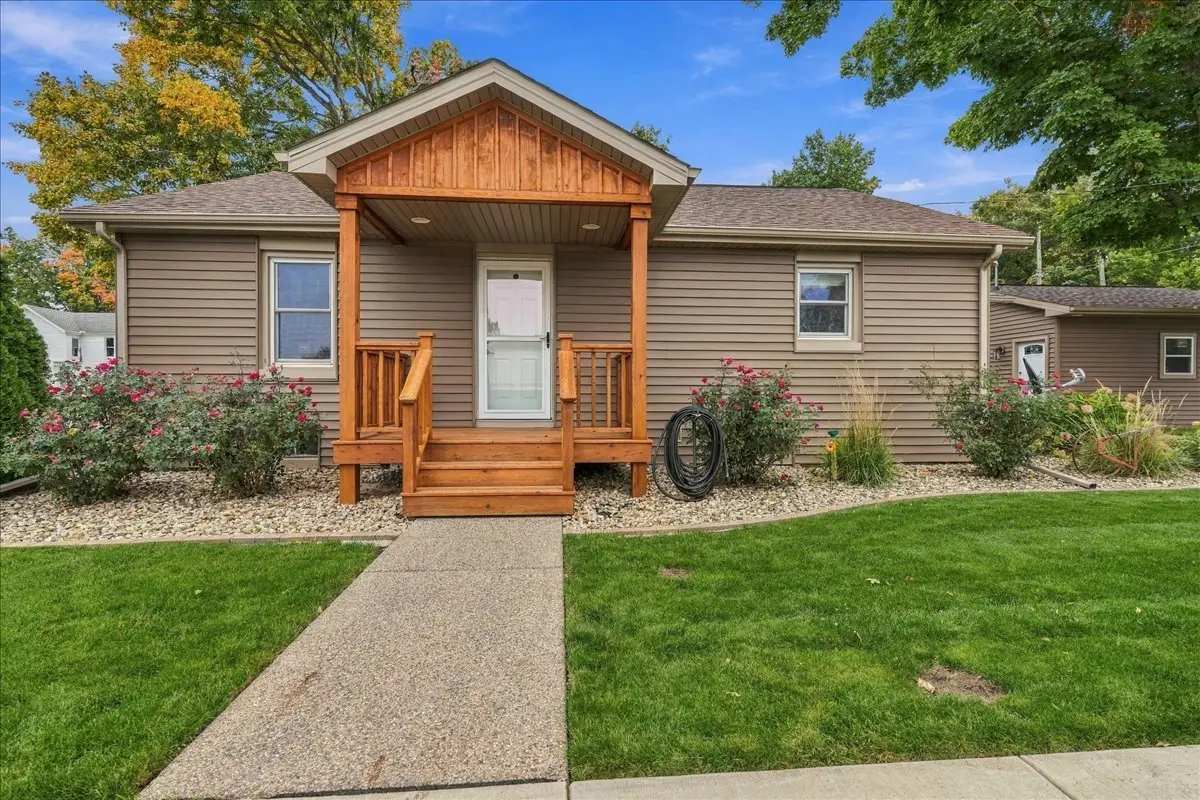 209 N Sherman Street, Danvers, IL 61732 - #1