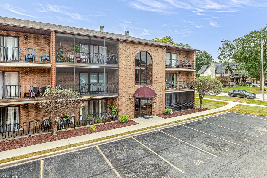 7112 W 108th Street #101, Worth, IL 60482 - #3