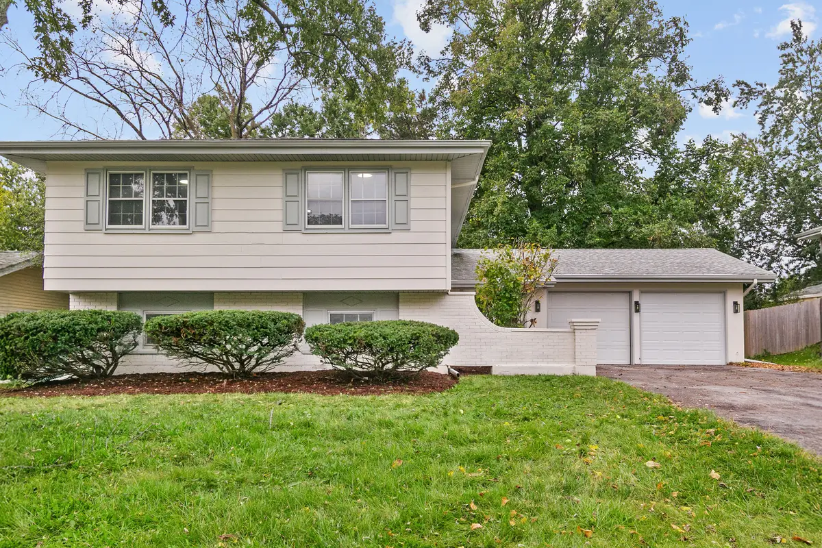 21W741 Huntington Road, Glen Ellyn, IL 60137 - #1