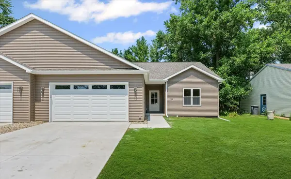 114 W Mchenry Street #B, Urbana, IL 61801