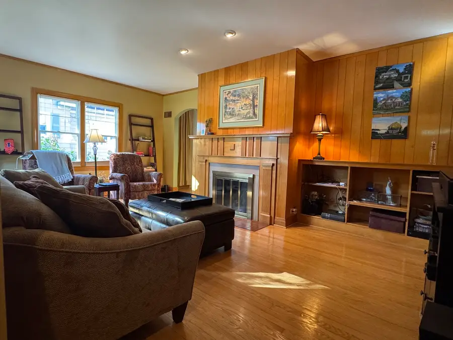 4026 Linden Avenue, Western Springs, IL 60558 - #3