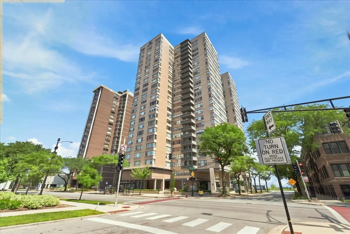 6301 N Sheridan Road #3D, Chicago, IL 60660 - #1