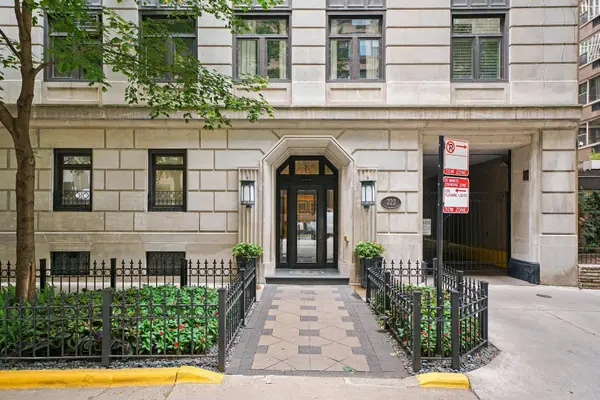 222 E Chestnut Street #5B, Chicago, IL 60611