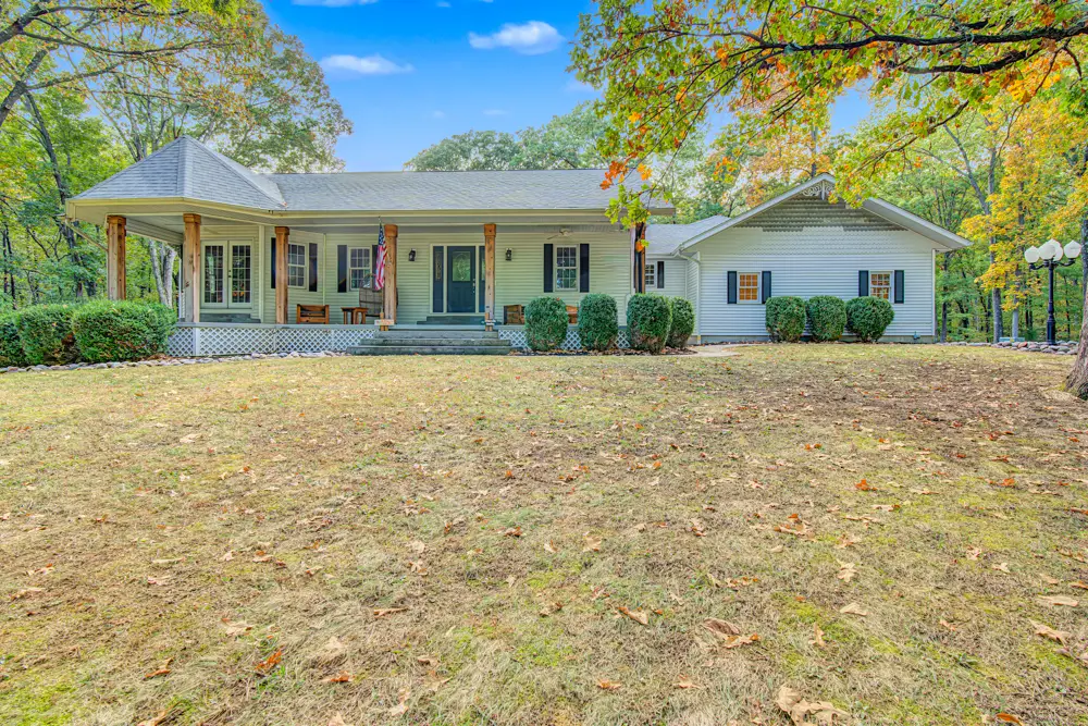 16555 N Mccauley Lane, Mount Vernon, IL 62864 - #1