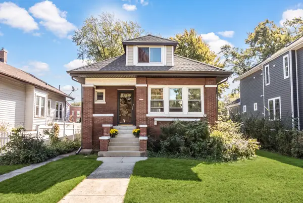 5685 N New Hampshire Avenue, Chicago, IL 60631