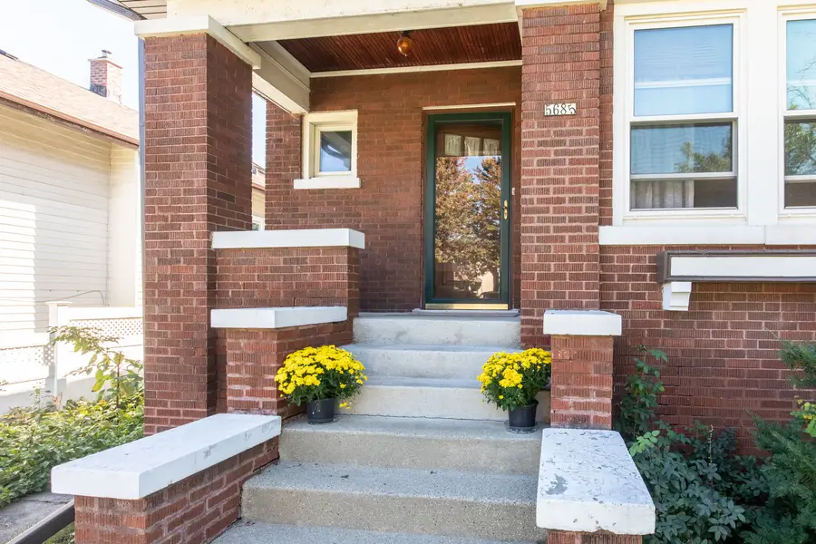 5685 N New Hampshire Avenue, Chicago, IL 60631 - #2
