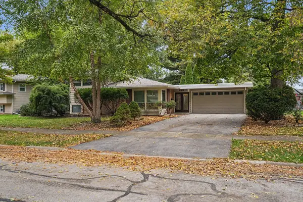 213 Triton Lane, Naperville, IL 60540