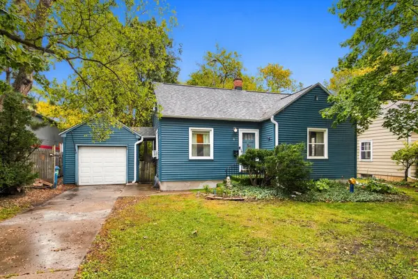 8 S Randall Road, Aurora, IL 60506