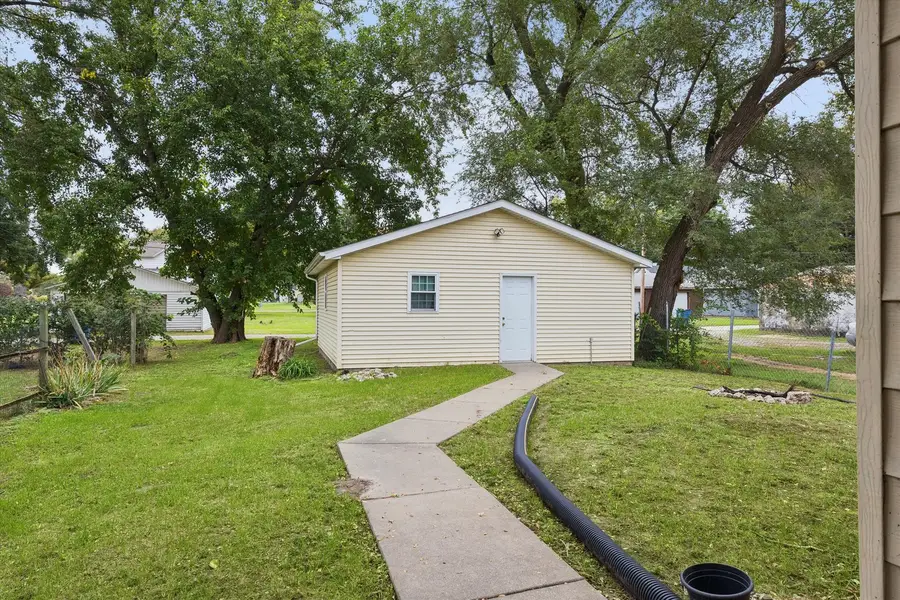 1337 Morton Drive, East Moline, IL 61244 - #3