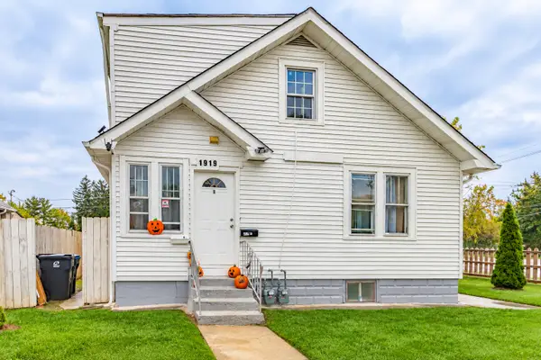 1919 16th Street, North Chicago, IL 60064