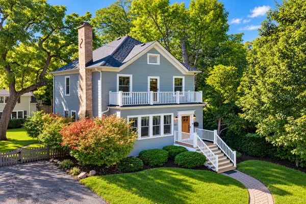 1625 Lake Avenue, Wilmette, IL 60091