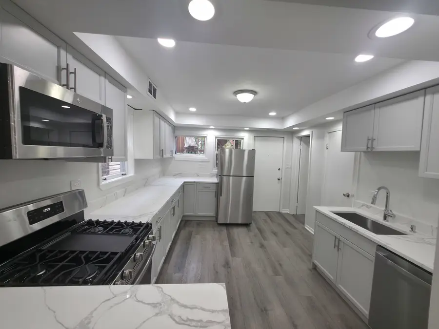 1726 N Sawyer Avenue, Chicago, IL 60647 - #2