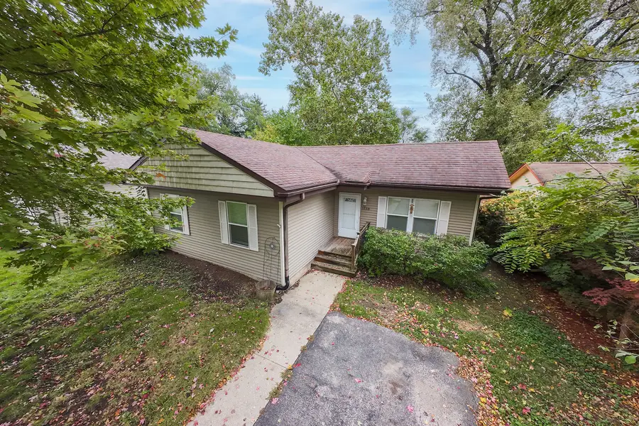 1138 Wild Street, Sycamore, IL 60178 - #3