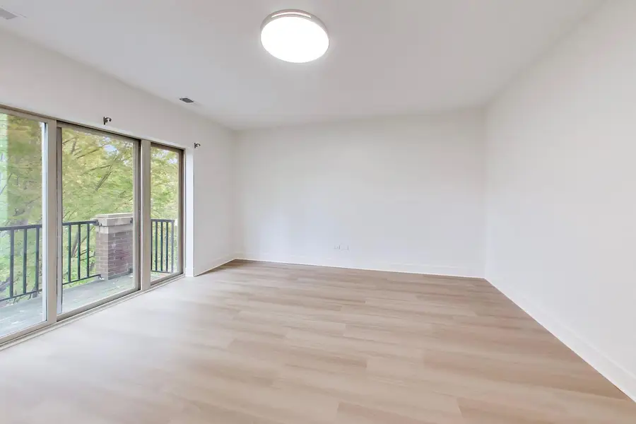 1149 W Washburne Avenue #301, Chicago, IL 60608 - #3