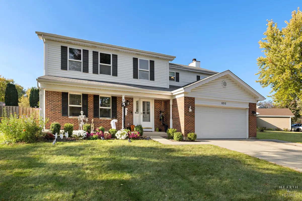 695 Fox Run Lane, Algonquin, IL 60102 - #1