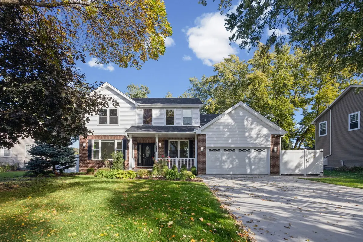 7517 Main Street, Darien, IL 60561 - #1