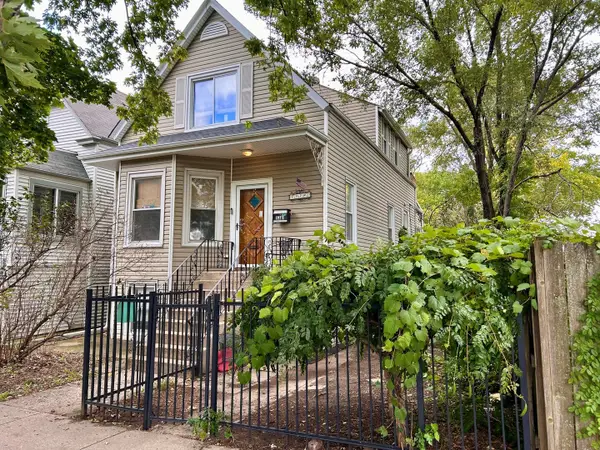 5381 N Bowmanville Avenue, Chicago, IL 60625
