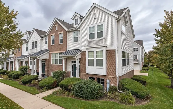 65 Veneto Court, Streamwood, IL 60107
