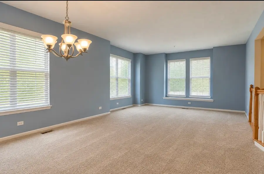 65 Veneto Court, Streamwood, IL 60107 - #3